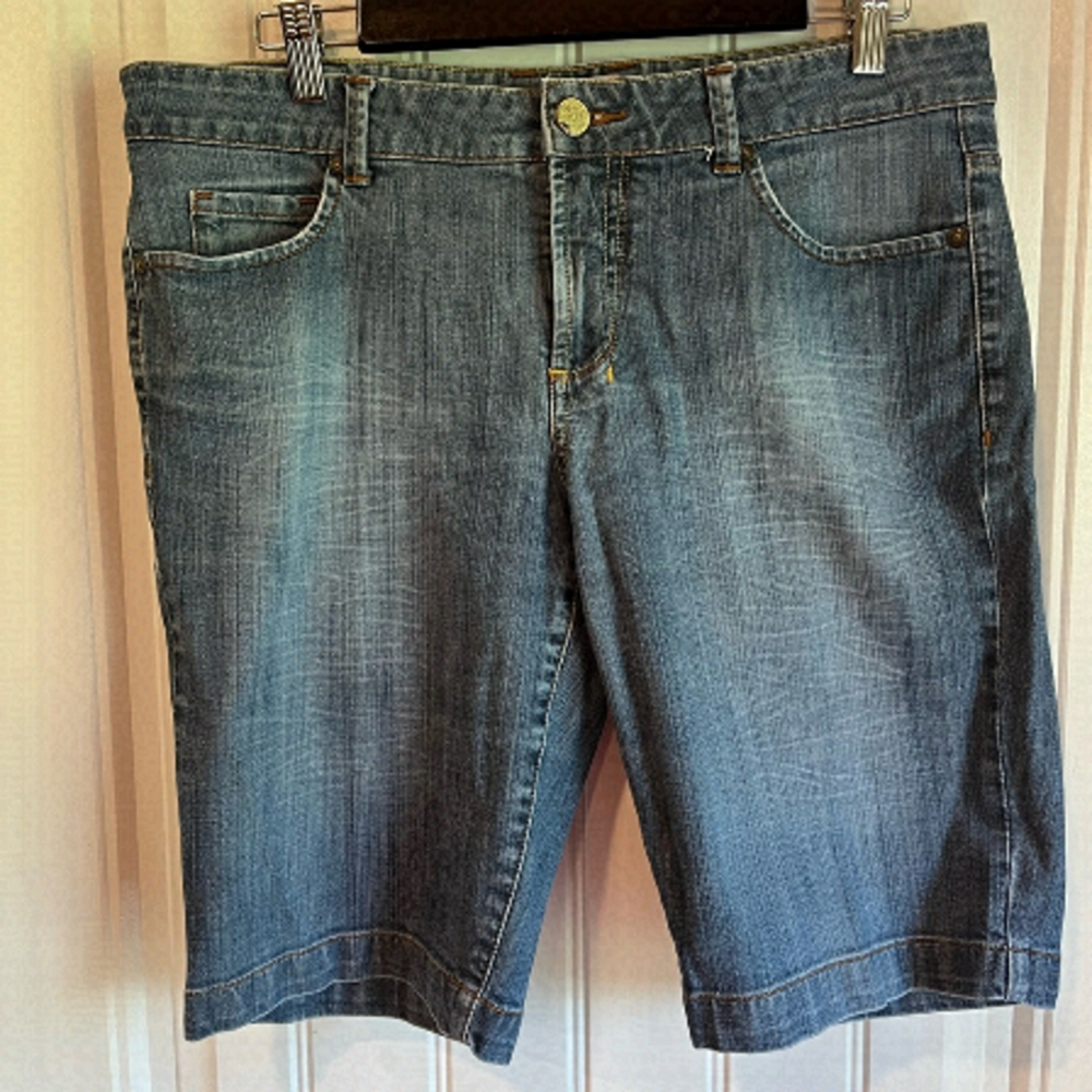 TOMMY Hilfiger Bermuda Jean Shorts 32 14